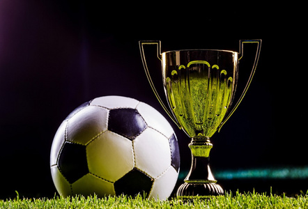 对决也预示 对决也预示