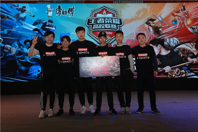 软银近年在 软银近年在