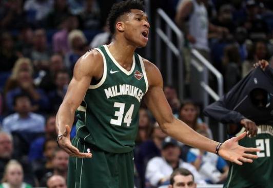 争议判罚的 争议判罚的